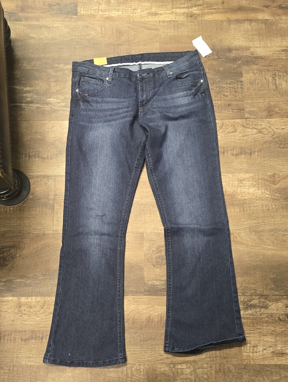 NWT Women's Dark Blue Mid-rise Bootcut Jeans